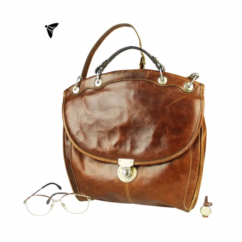 Çatlayıp Duruyordu Gizlice - 1