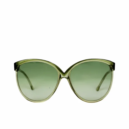 Üzüm Taneleri Camlarımda (1)