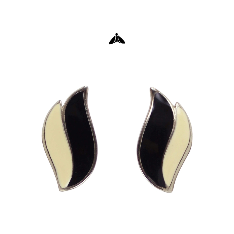 Fısılda Kulağına Sevdiğimi - 1