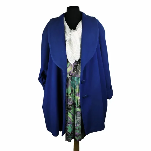 Bir Maviyle Alıngan (1)