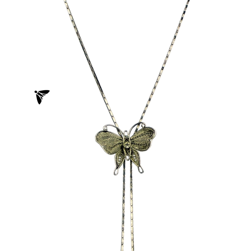 Kelebeklerden Dokunuşlar Alan - 1