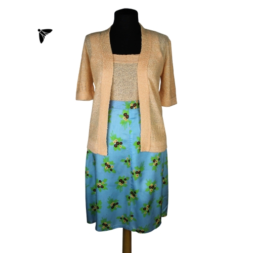 Bahçeler Yığılır Eteklerine